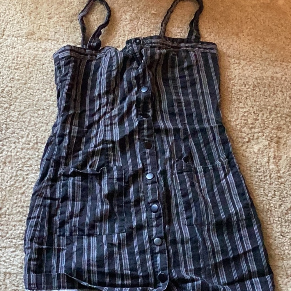 Black and White Dress (button up and pockets)